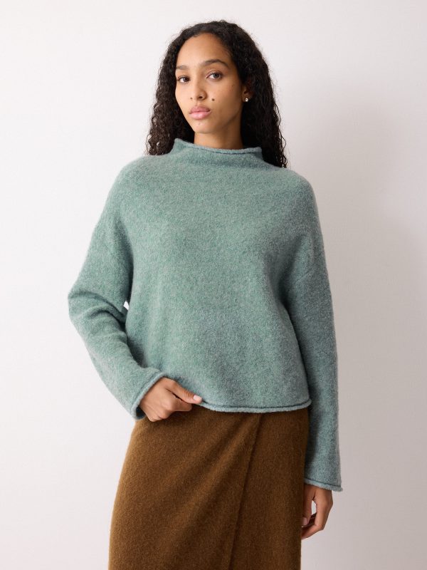Fleecy Knit Crop Jumper | Blue